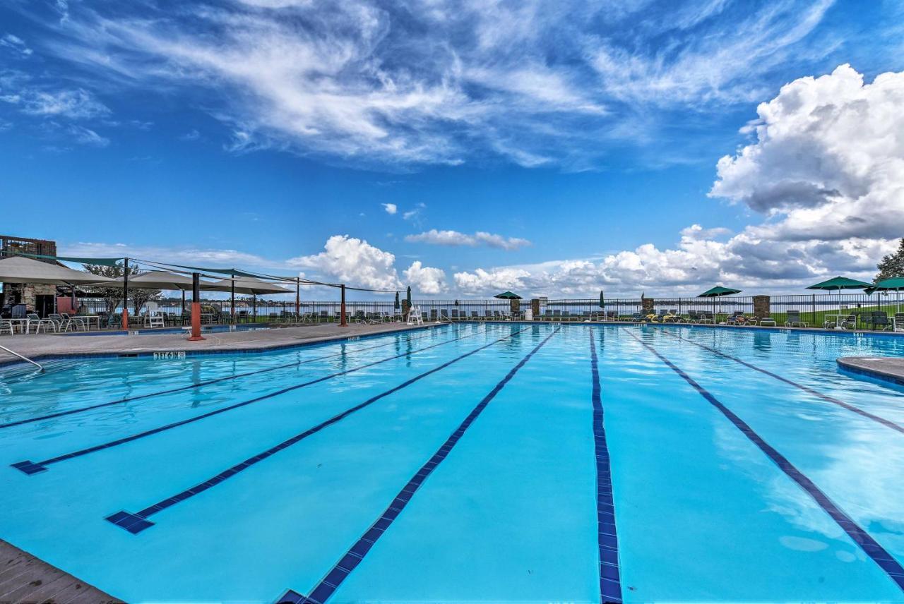 Idyllic Montgomery Condo With Pool And Lake View! Esterno foto